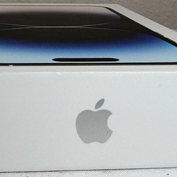 Empty Retail Box: Apple iPhone 14 Pro Max w/ USB-C to Lightning Cable Silver 1TB - Picture 3 of 9